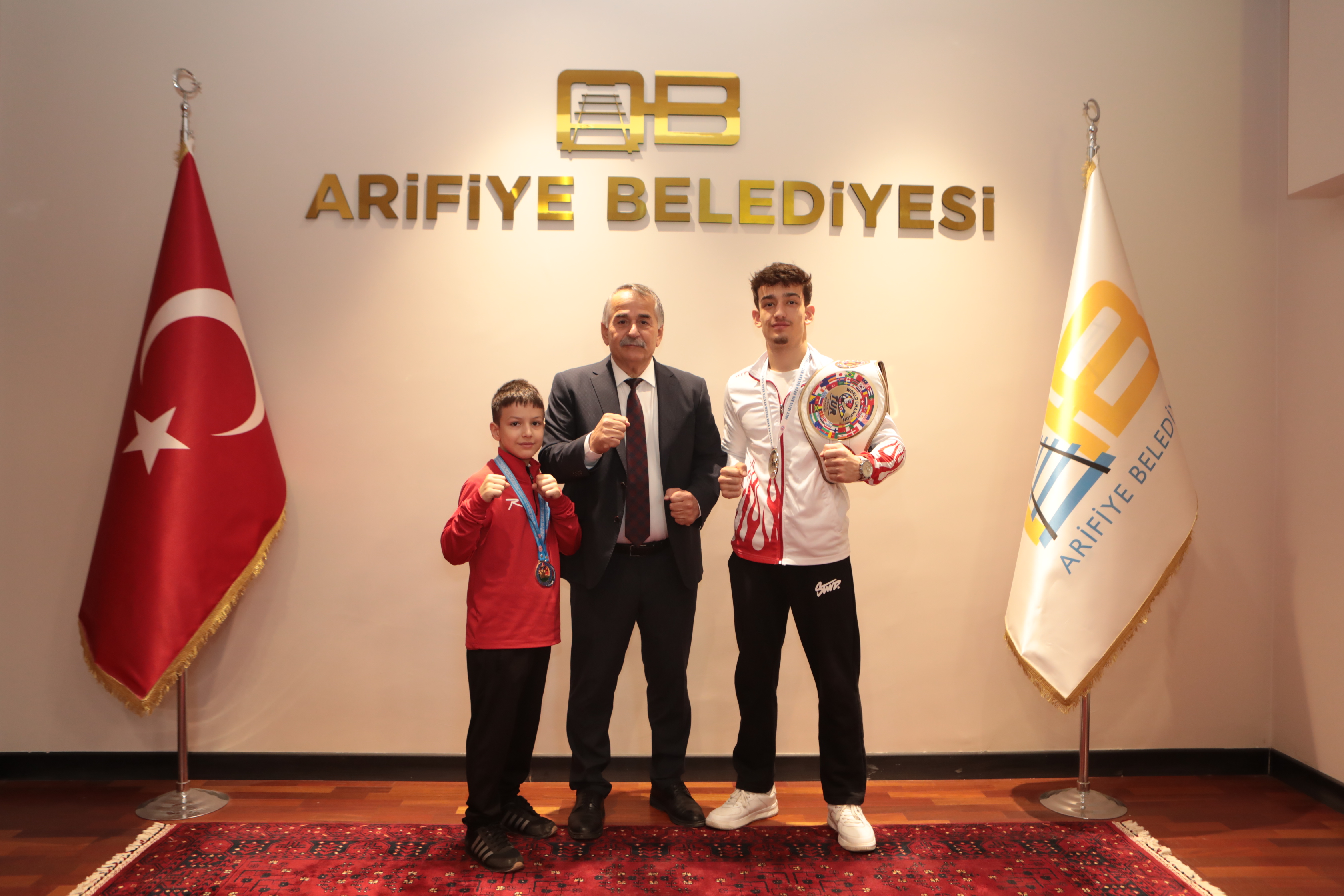 G4 B3 Vn L X Y A A B Q5M