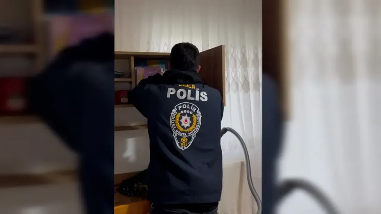 Sakarya Merkezli Siber Operasyon Sahte Borsa Uygulamasiyla Vurgun Yapanlari Boyle Yakaladilar 3