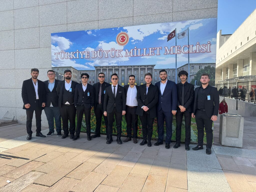 2421Cc1F 6F65 43Ac 8F8D E95A22C5983D 1024X768