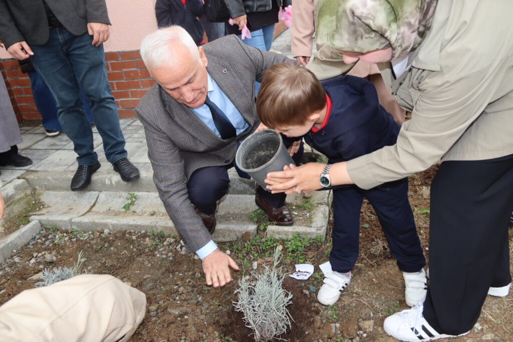 G5 A D Iwu X A A Ajbad 1024X682