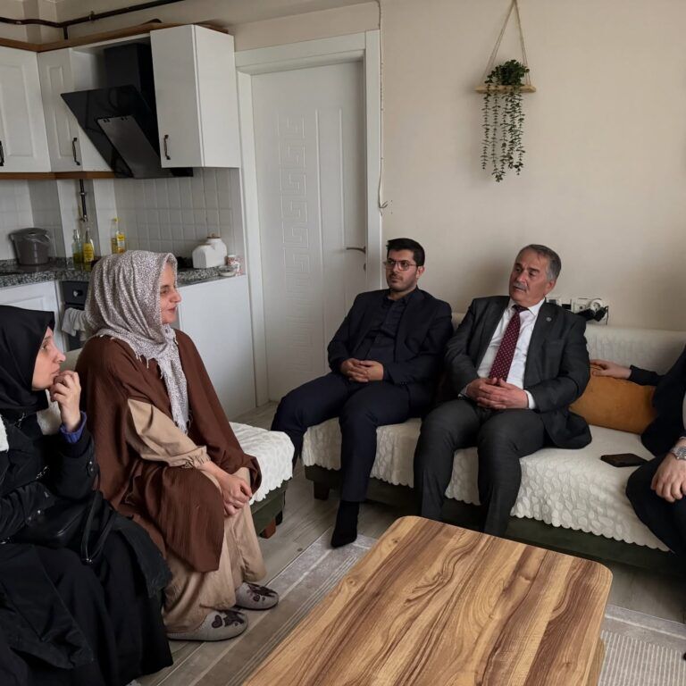 649564326 18186217585363573 5833082492217852593 N 768X768