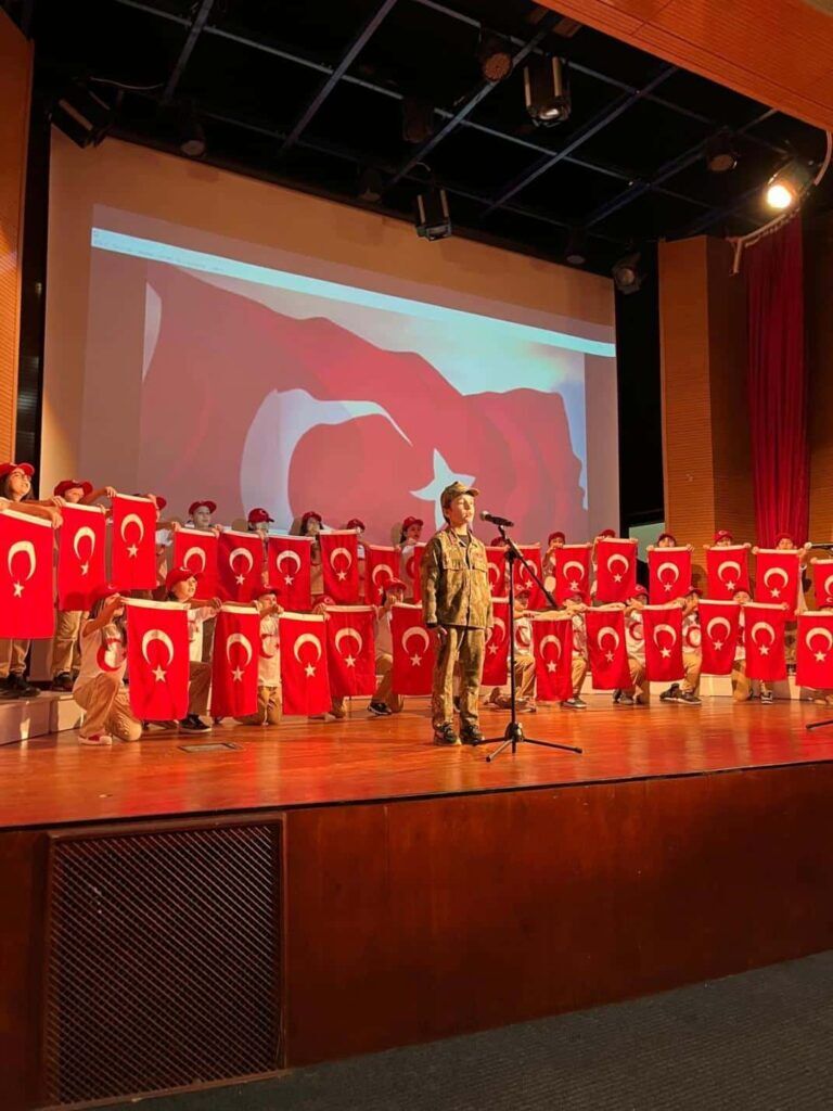 4171944973Df657Ff9Dfe6D682De0884 768X1024