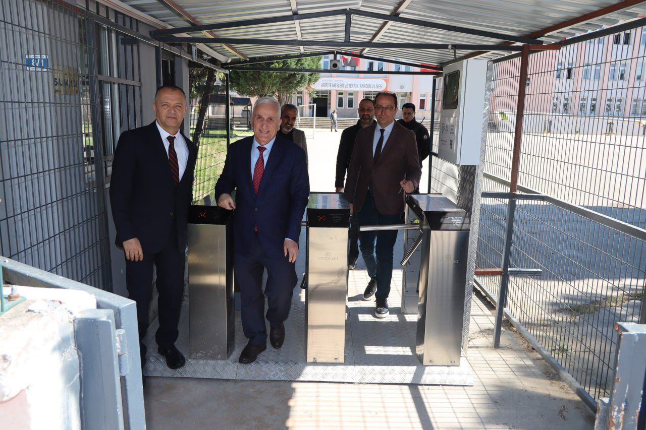 674913039 1549810773813816 7225429772939184737 N