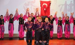 Bekir Sıtkı Durgun’un muhteşem “Halk Oyunları Şenliği” gerçekleşti