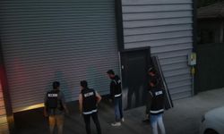 Arifiye'deki fabrikada kaçakçılık operasyonu! 8 milyon liralık malzeme ele geçirildi!