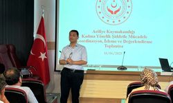 Arifiye'de Kadına Yönelik Şiddetle Mücadele Toplantısı Yapıldı