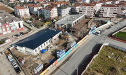 “Gün sayan” proje: Arifiye’de gençler için kapı aralandı! Havuzun çatısı, merkezin boyası kaldı