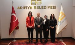 Arifiye İlçe Halk Kütüphanesi’nden Başkan Karakullukçu’ya Ziyaret