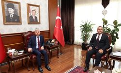 Başkan Karakullukçu Vali Doğan'ı ziyaret etti