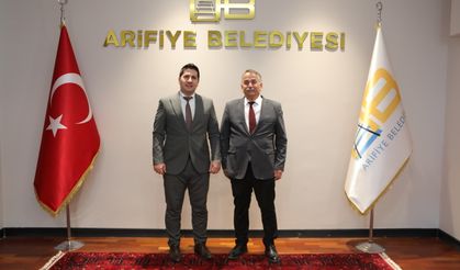 İl Sağlık Müdürü Başkan Karakullukçu'yu ziyaret etti.