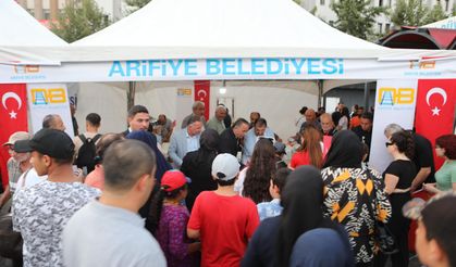 Arifiye Belediyesi Demokrasi Meydanında Yerini Aldı