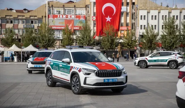 Otoyollarda güvenlik el değiştirdi! Trafik artık jandarma'ya emanet!