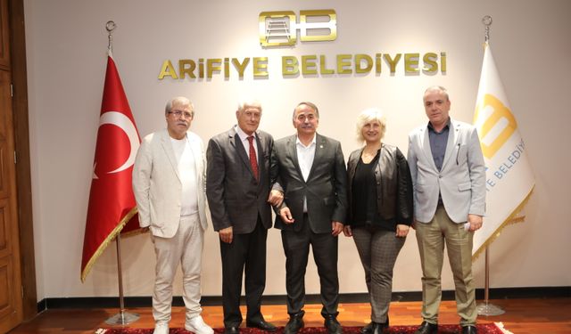 Arifiyeliler Kültür ve Dayanışma Derneğinden Başkan Karakullukçu'ya Ziyaret