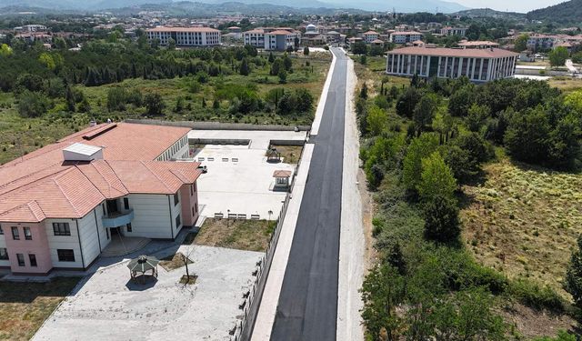 Arifiye Belediyesi Asfalt Çalışmalarına Son Sürat Devam Ediyor