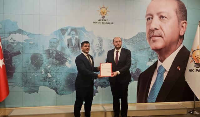 AK Parti Arifiye İlçe Başkanı Fatih Yeşilyurt oldu