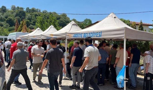 Ahmediye Mahallesinde Aşure ikramı
