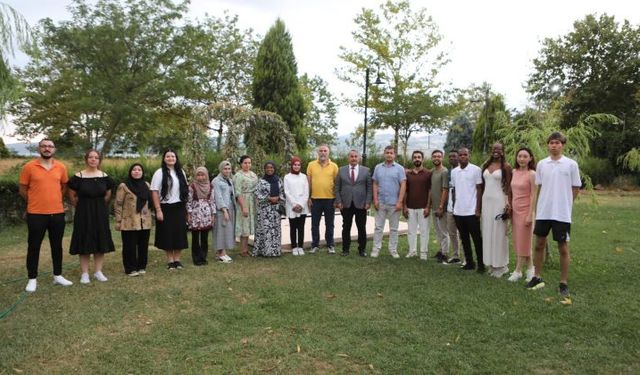 12 farklı ülkeden gelen öğrenciler ilçemize misafir oldu