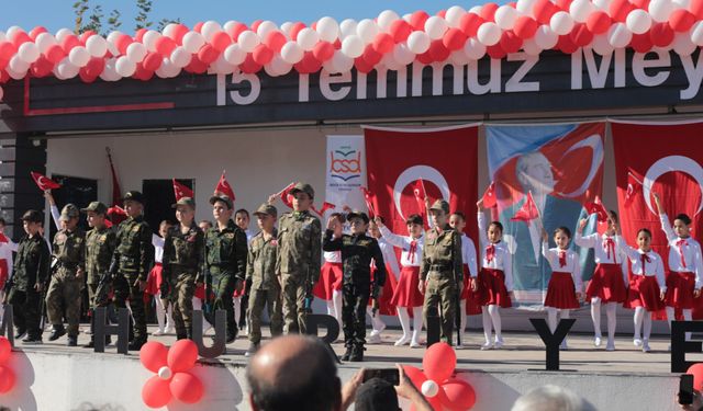 Bekir Sıtkı Durgun İlkokulu’nda Cumhuriyetin 102. Yılı Coşkusu