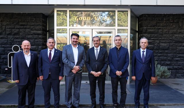 Goodyear Lastik Fabrikasını Ziyaret Ettiler