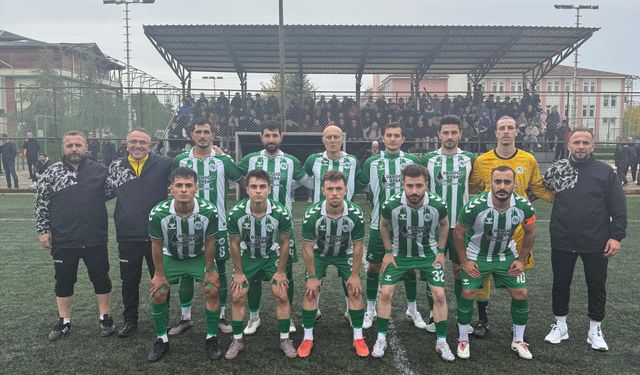 Arifiye Doğanspor, Harmanlıkspor Karşısında 3 Puan Peşinde