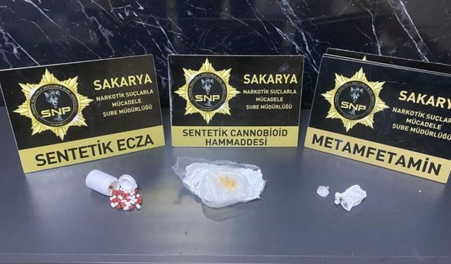 Arifiye gişelerinde durdurulan araçta zehir çıktı!