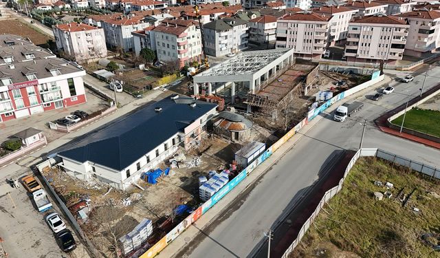 “Gün sayan” proje: Arifiye’de gençler için kapı aralandı! Havuzun çatısı, merkezin boyası kaldı