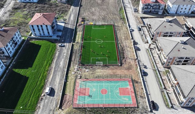 Futbol, basketbol, voleybol sahası Hanlıköy’de çocukların göz bebeği oldu