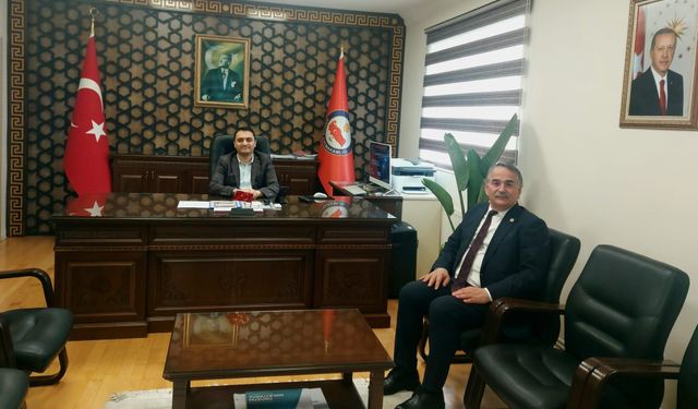 Başkan Karakullukçu İlçe Kaymakamı Ahmat Can Pınar’ı ziyaret etti