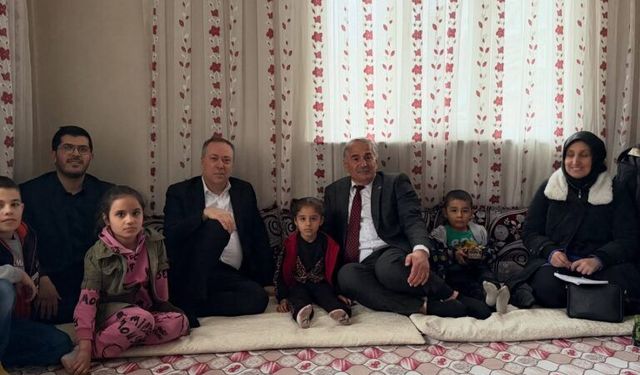 Milletvekili Murat Kaya’dan Arifiye’de Hane Ziyaretleri