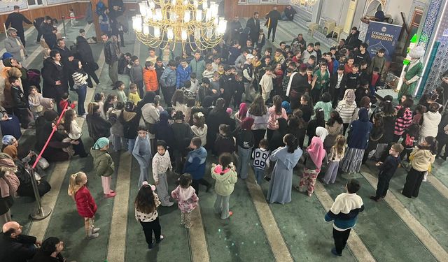 Arifiye’de Çocuklarla Ramazan Programı Yoğun İlgi Gördü