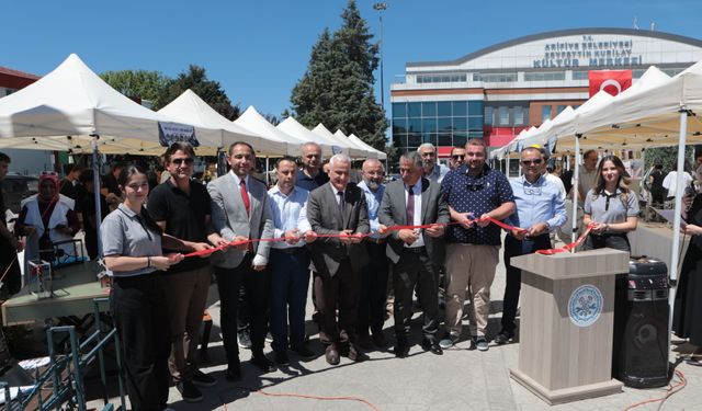 Arifiye’de “Ben Her Yerde Varım” Meslek Sergisi Yoğun İlgi Gördü