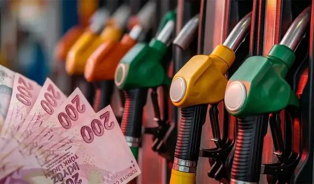 Akaryakıta çifte zam geldi, tabela değişti!