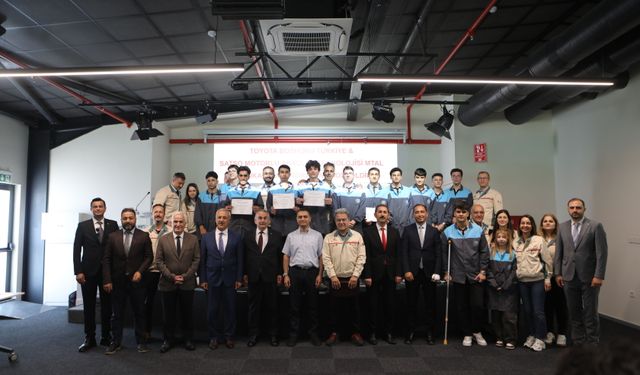 Toyota Boshoku Türkiye ve SATSO MTAL Öğrencilerine Sertifikaları Takdim Edildi