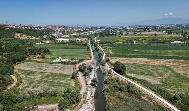 Mollaköy’den Sapanca Gölü'ne iletim sağlayan su koridoru temizlendi