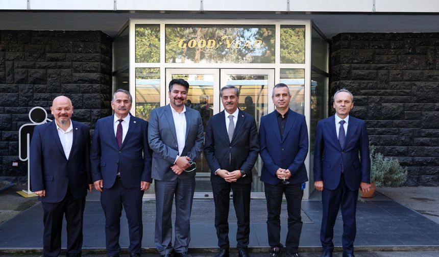Goodyear Lastik Fabrikasını Ziyaret Ettiler