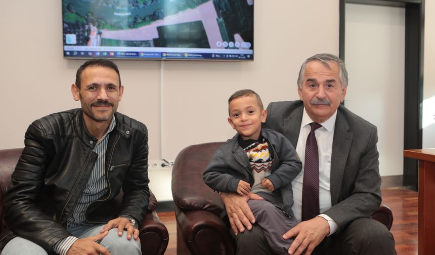 Başkan Karakullukçu'dan DMD Hastası Umut Kadir’e Destek Çağrısı