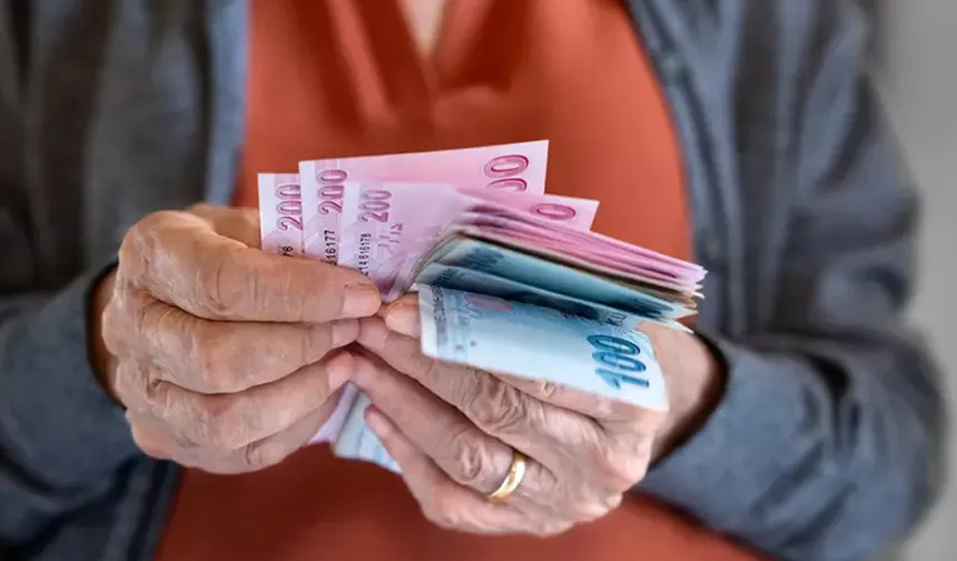 En düşük emekli maaşında son dakika gelişmesi! Maaş artırılıyor…