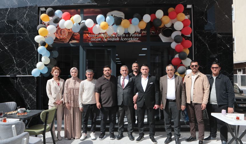 Arifiye’de İstasyon Kafe & Pastane Hizmete Açıldı