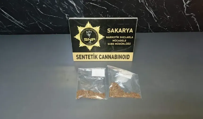 Arifiye'de uyuşturucu operasyonu: 2 şüpheli tutuklandı