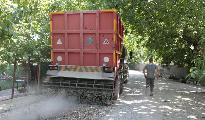 Kumbaşı Mahallesi'nde Yol Bakım Çalışmaları Sürüyor