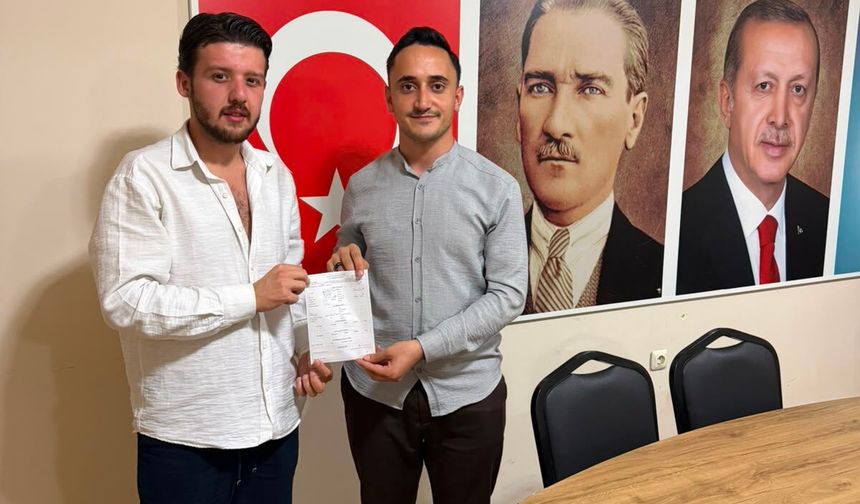 Yeniden Refah Partisi Arifiye Gençlik Kolları Başkanı Saruhan Demirci AK Gençlik Arifiye’ye Katıldı