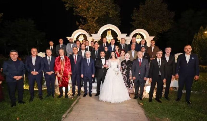 Arifiye’de Mutluluğa Atılan İmza: Karakullukçu ve Duran Ailelerinin Mutlu Günü